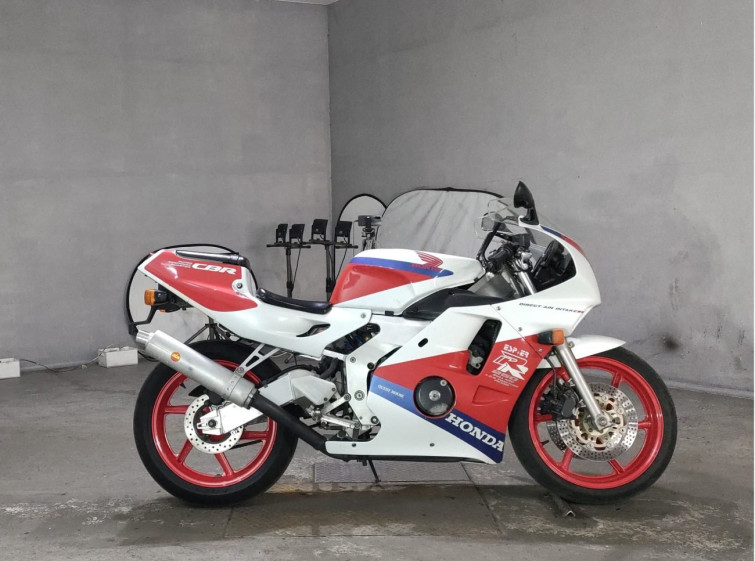 Мотоцикл Honda CBR250RR с пробегом 17042 km