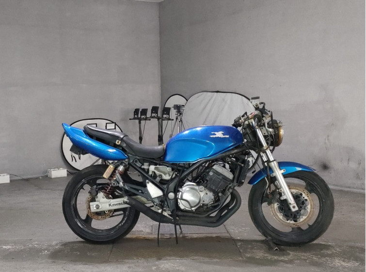 Мотоцикл Kawasaki BALIUS2