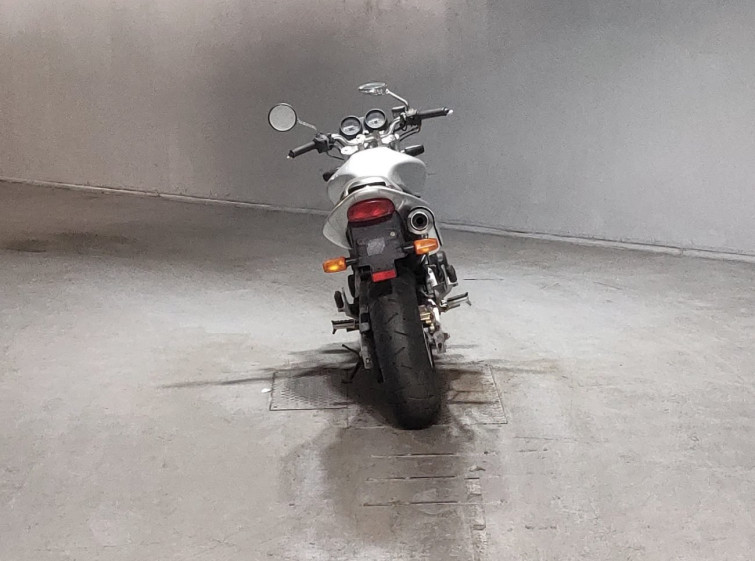 Мотоцикл Honda HORNET 250 с пробегом 4005 km