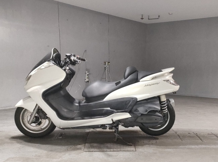 Мотоцикл Yamaha MAJESTY250 с пробегом 12955 km