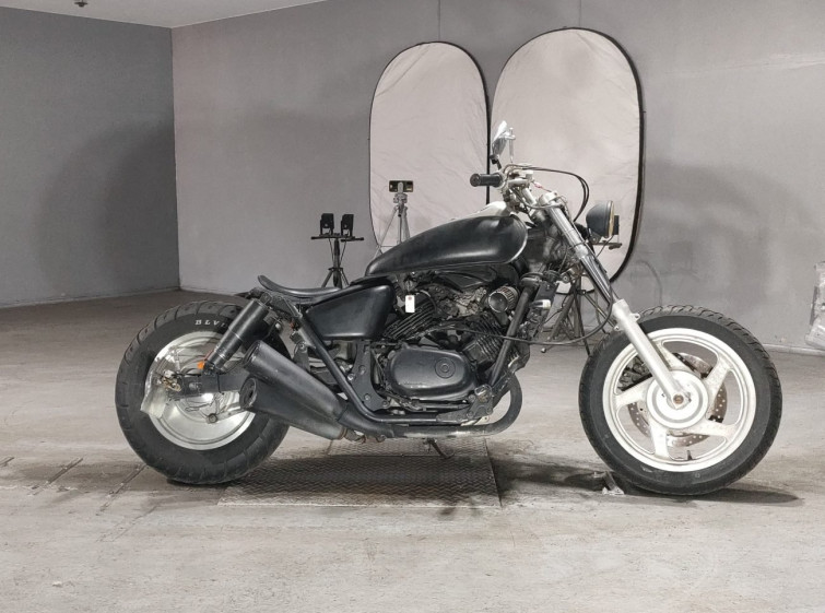 Мотоцикл Honda MAGNA250 з пробігом 49126 km