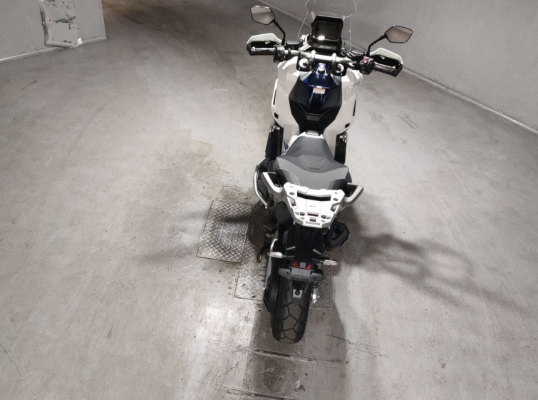 Мотоцикл Honda X-ADV750 з пробігом 5571 km