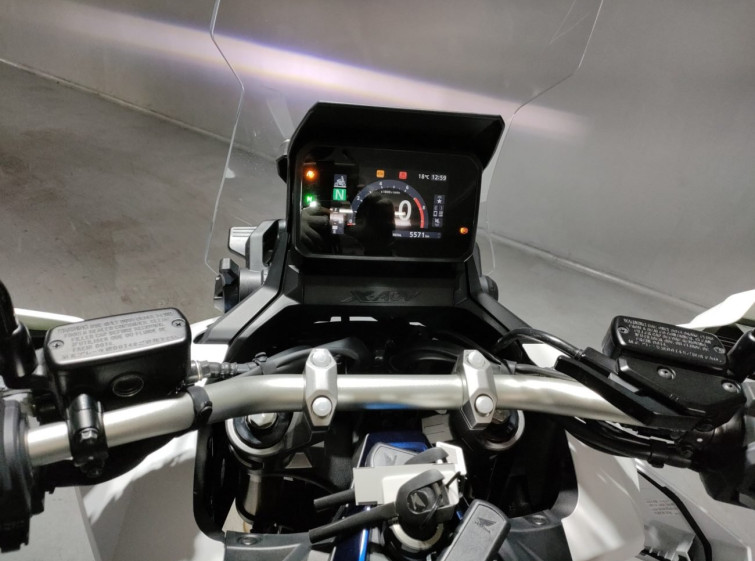 Мотоцикл Honda X-ADV750 з пробігом 5571 km