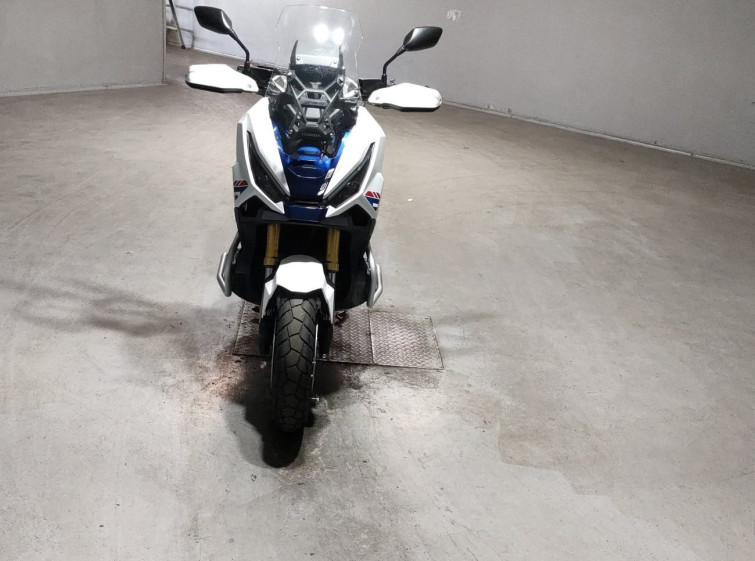 Мотоцикл Honda X-ADV750 з пробігом 5571 km