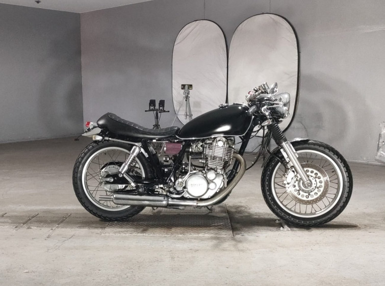 Мотоцикл Yamaha SR400 з пробігом 5965 km