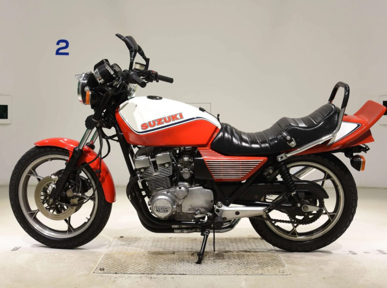 Мотоцикл Suzuki GSX400F з пробігом 32232 km