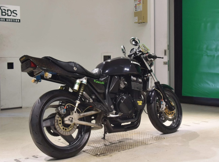 Мотоцикл Kawasaki ZRX400 з пробігом 6710 km