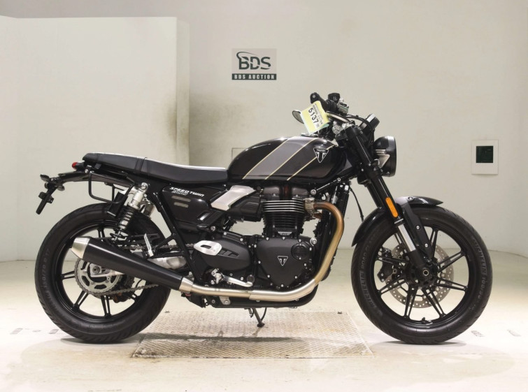Мотоцикл Triumph SPEED TWIN с пробегом 7642 km