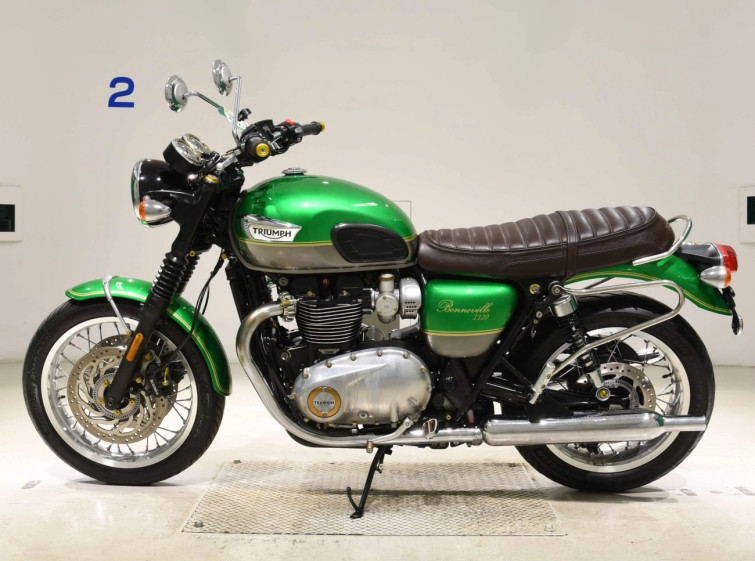 Мотоцикл Triumph BONNEVILLE T120 з пробігом 13484 km
