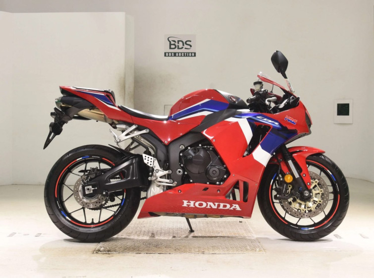 Мотоцикл Honda CBR600RR с пробегом 9966 km