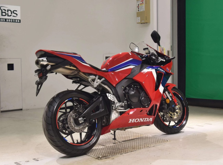 Мотоцикл Honda CBR600RR с пробегом 9966 km