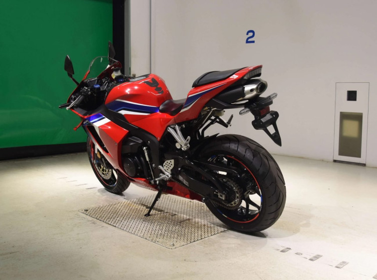 Мотоцикл Honda CBR600RR с пробегом 9966 km