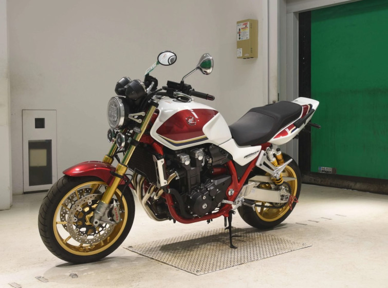 Мотоцикл Honda CB1300SF с пробегом 1912 km