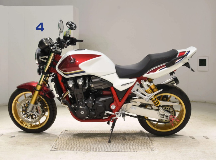 Мотоцикл Honda CB1300SF с пробегом 1912 km