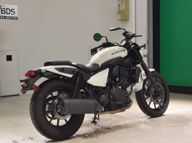 Мотоцикл Kawasaki ELIMINATOR 400SE з пробігом 1647 km