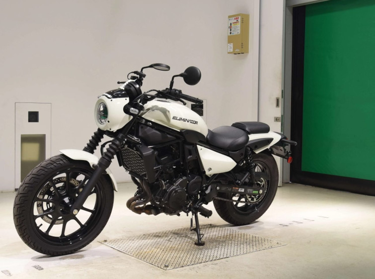 Мотоцикл Kawasaki ELIMINATOR 400SE з пробігом 1647 km