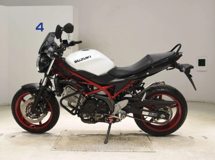 Мотоцикл Suzuki SV650A с пробегом 7183 km