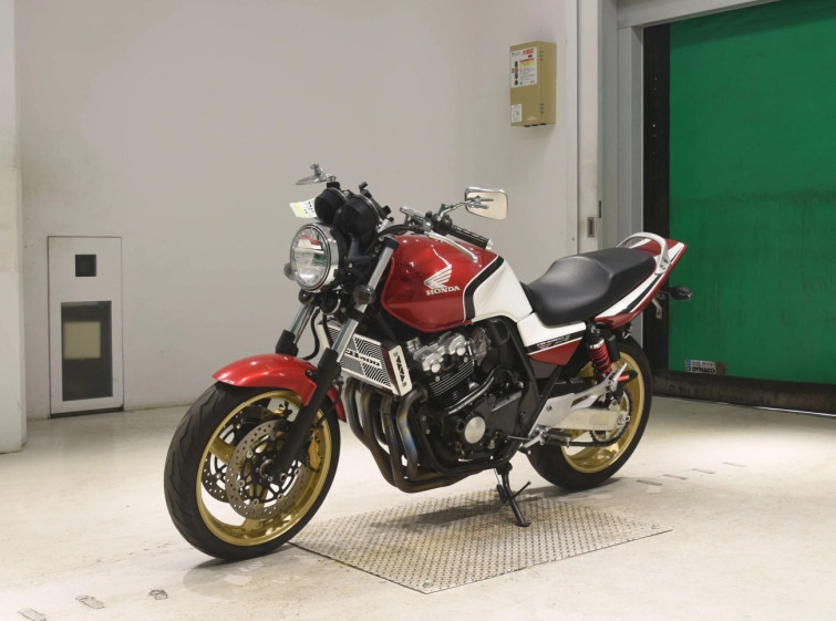 Мотоцикл Honda CB400SFV с пробегом 23562 km
