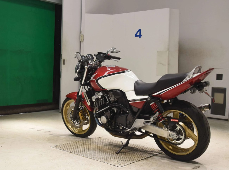 Мотоцикл Honda CB400SFV с пробегом 23562 km