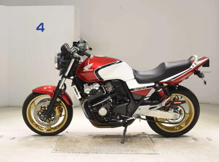 Мотоцикл Honda CB400SFV с пробегом 23562 km