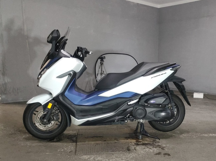 Мотоцикл Honda FORZA с пробегом 73383 km