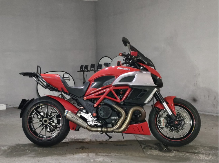 Мотоцикл Ducati DIAVEL с пробегом 29055 km