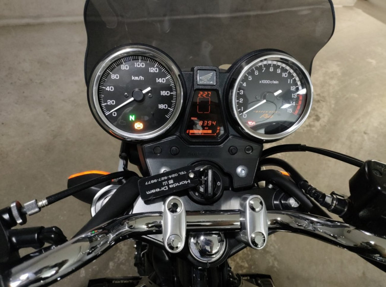 Мотоцикл Honda CB400SFV з пробігом 8394 km