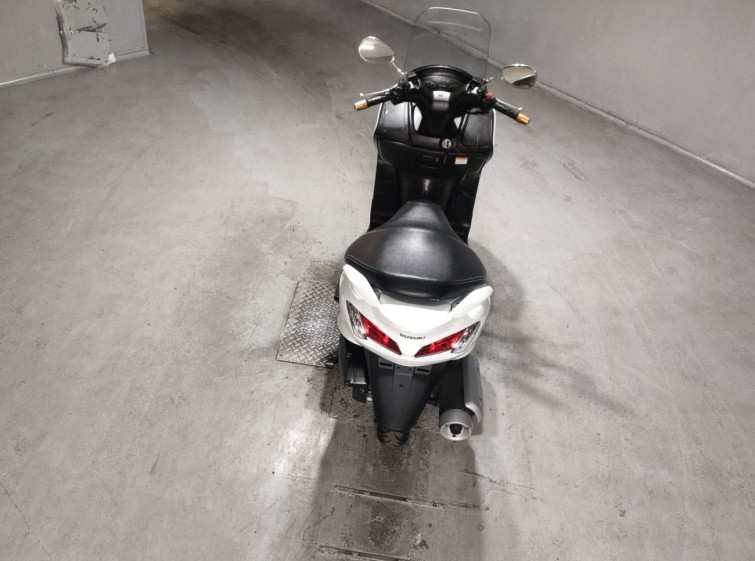 Мотоцикл Suzuki BURGMAN 200 з пробігом 87711 km