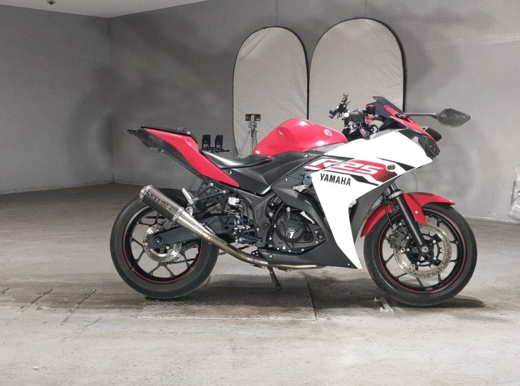 Мотоцикл Yamaha YZF-R25 з пробігом 21767 km
