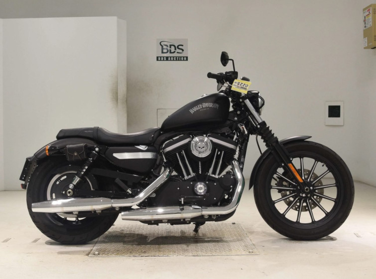 Мотоцикл HD SPORTSTER IRON XL883N с пробегом 1450 km