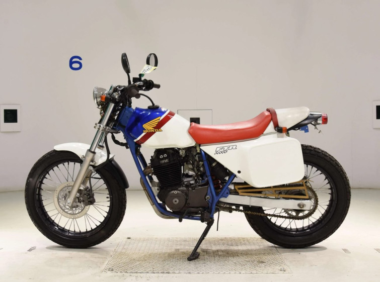 Мотоцикл Honda FTR250 с пробегом 11104 km