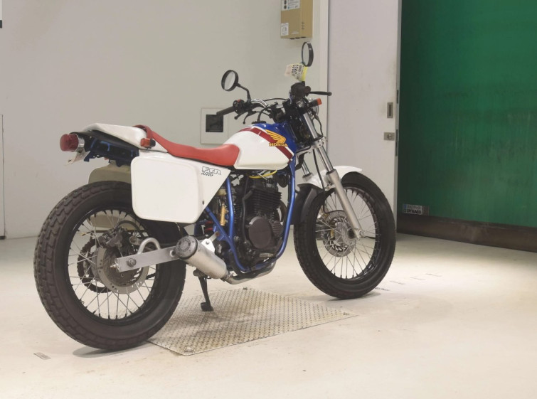 Мотоцикл Honda FTR250 с пробегом 11104 km