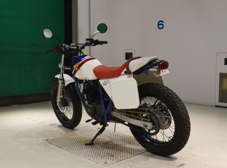 Мотоцикл Honda FTR250 с пробегом 11104 km