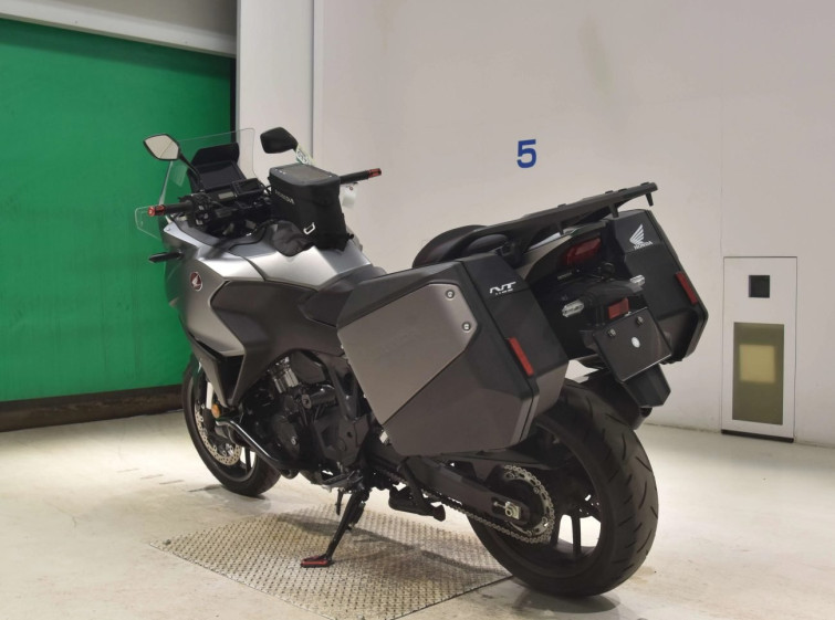 Мотоцикл Honda NT1100 з пробігом 6877 km