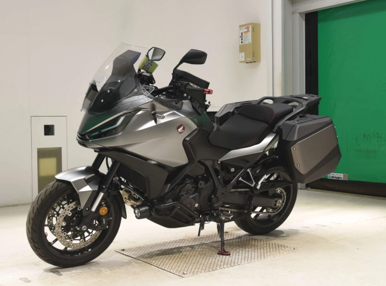 Мотоцикл Honda NT1100 з пробігом 6877 km