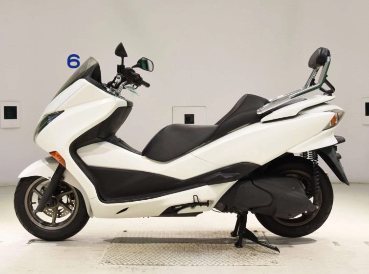 Мотоцикл Honda FORZA Z з пробігом 8459 km