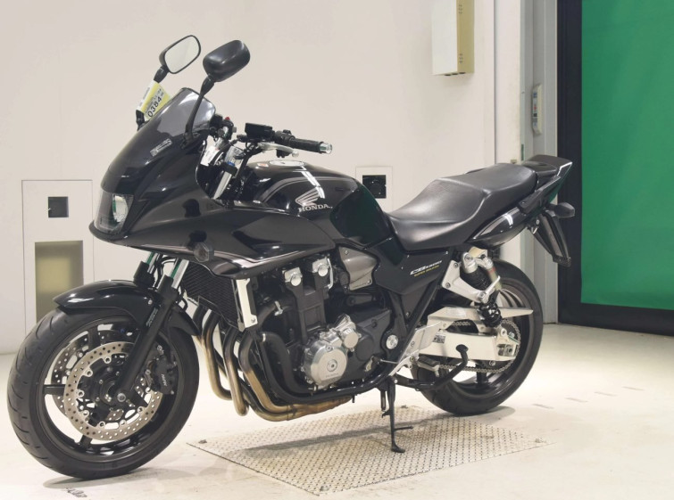 Мотоцикл Honda CB1300SF BOLDOR с пробегом 3964 km