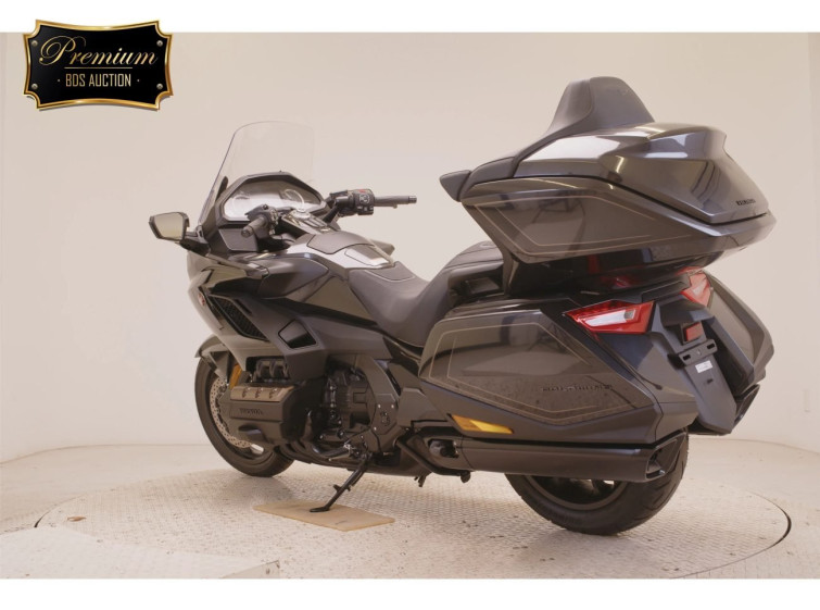 Мотоцикл Honda GL1800 з пробігом 13 km