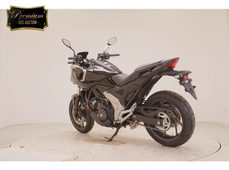 Мотоцикл Honda NC750XDCTA з пробігом 18 km