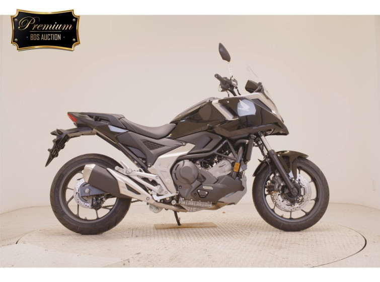 Мотоцикл Honda NC750XDCTA з пробігом 18 km