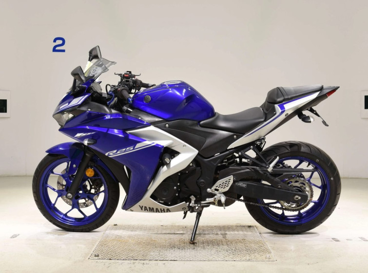 Мотоцикл Yamaha YZF-R25