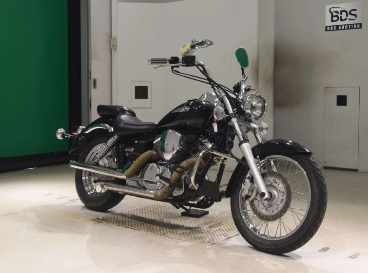 Мотоцикл Yamaha DRAGSTAR XVS250