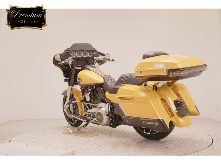 Мотоцикл HD STREET GLIDE FLHXSE1920 CVO с пробегом 12788 km