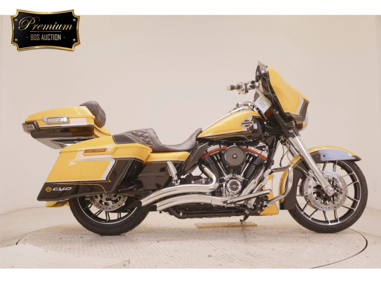 Мотоцикл HD STREET GLIDE FLHXSE1920 CVO с пробегом 12788 km