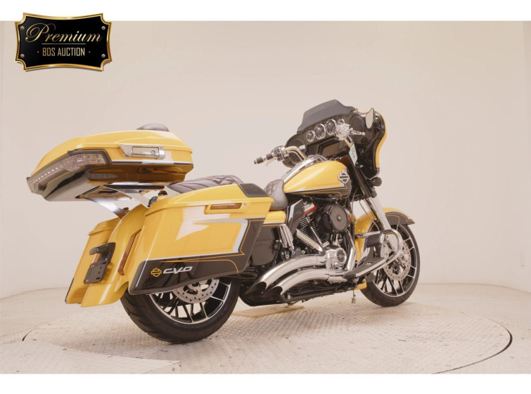 Мотоцикл HD STREET GLIDE FLHXSE1920 CVO с пробегом 12788 km