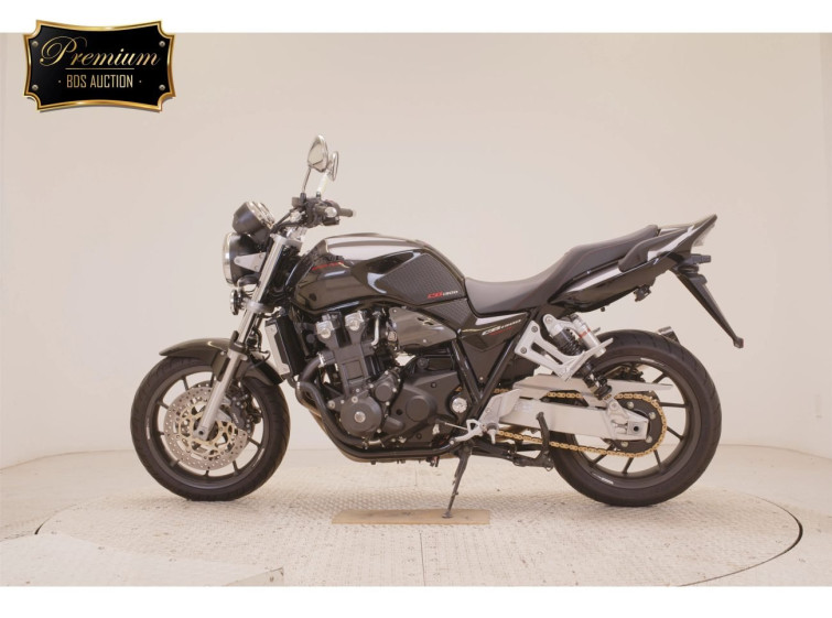 Мотоцикл Honda CB1300SF с пробегом 3945 km
