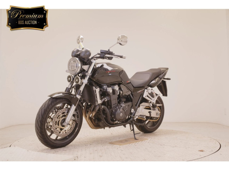 Мотоцикл Honda CB1300SF с пробегом 3945 km