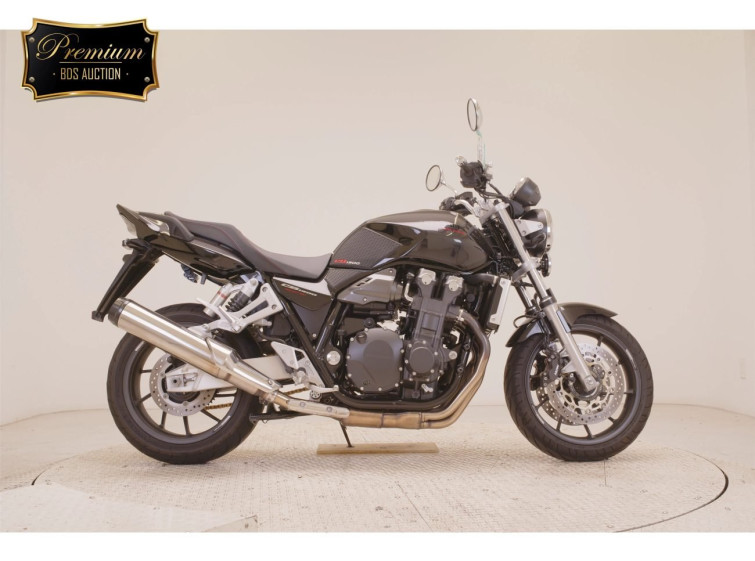 Мотоцикл Honda CB1300SF с пробегом 3945 km