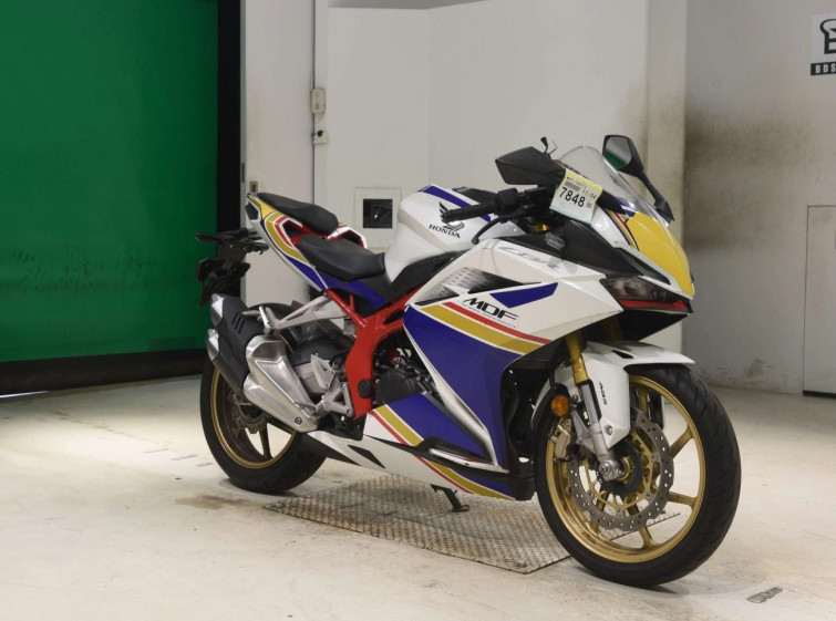 Мотоцикл Honda CBR250RR с пробегом 9202 km