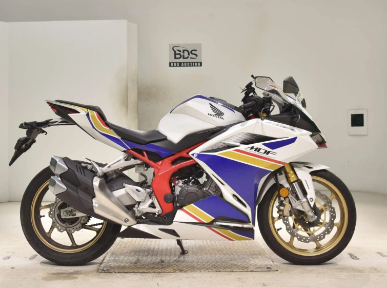 Мотоцикл Honda CBR250RR с пробегом 9202 km